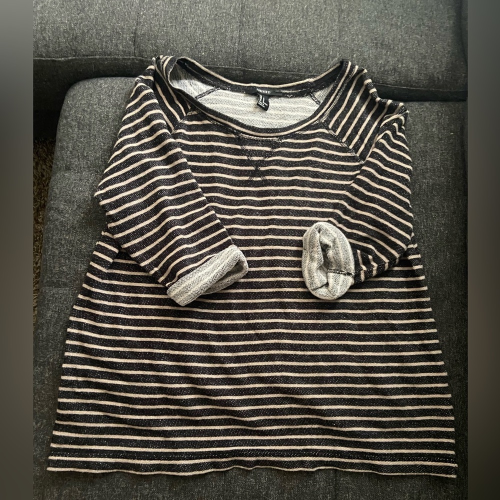Lightweight sweater